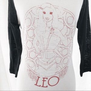 LEO baseball tee